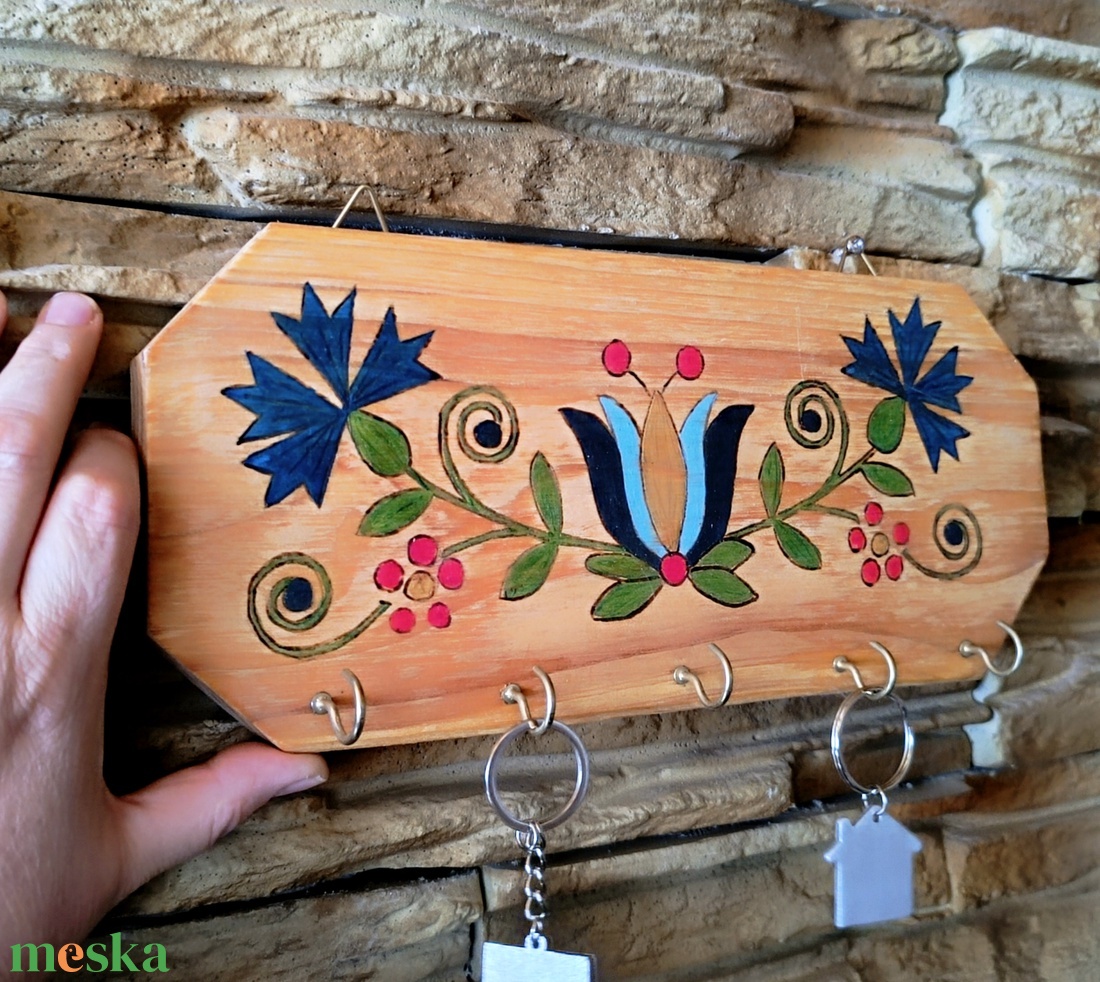 Virág mintás fa fali kulcstartó  - otthon & életmód - dekoráció - fali és függő dekoráció - fali kulcstartó - Meska.hu