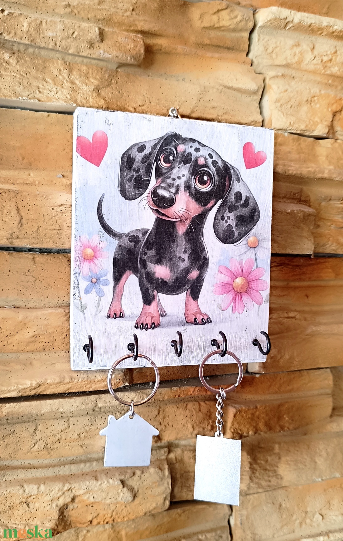 Fali kulcstartó aranyos kis tacskó kutyussal  - otthon & életmód - dekoráció - fali és függő dekoráció - fali kulcstartó - Meska.hu