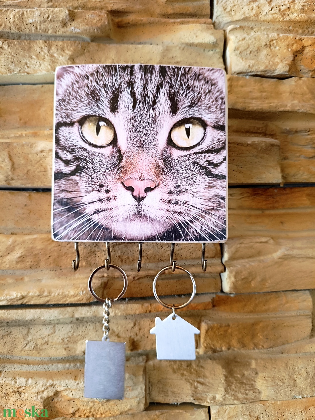 Fa fali kulcstartó macska képpel díszítve  - otthon & életmód - dekoráció - fali és függő dekoráció - fali kulcstartó - Meska.hu