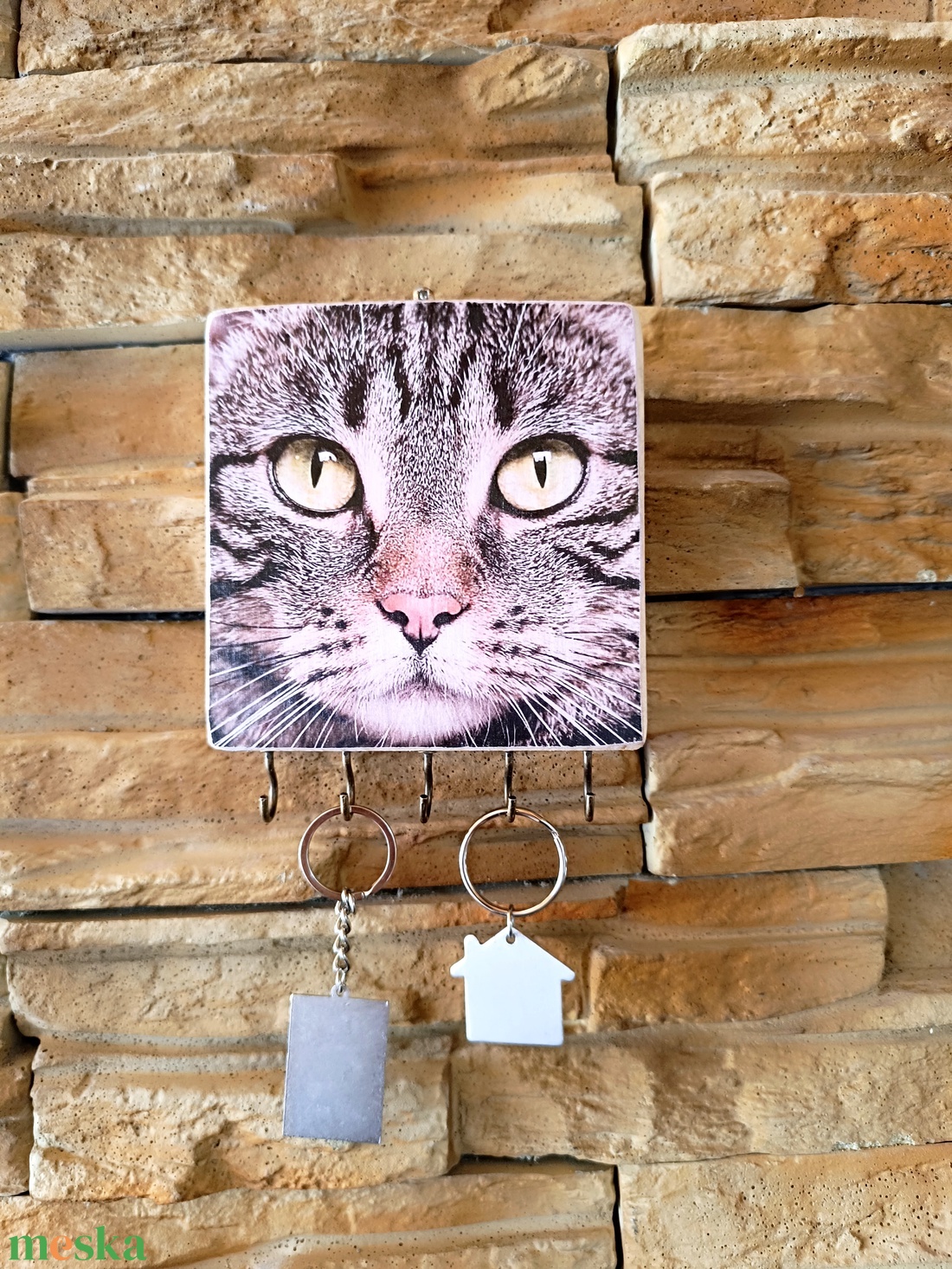 Fa fali kulcstartó macska képpel díszítve  - otthon & életmód - dekoráció - fali és függő dekoráció - fali kulcstartó - Meska.hu