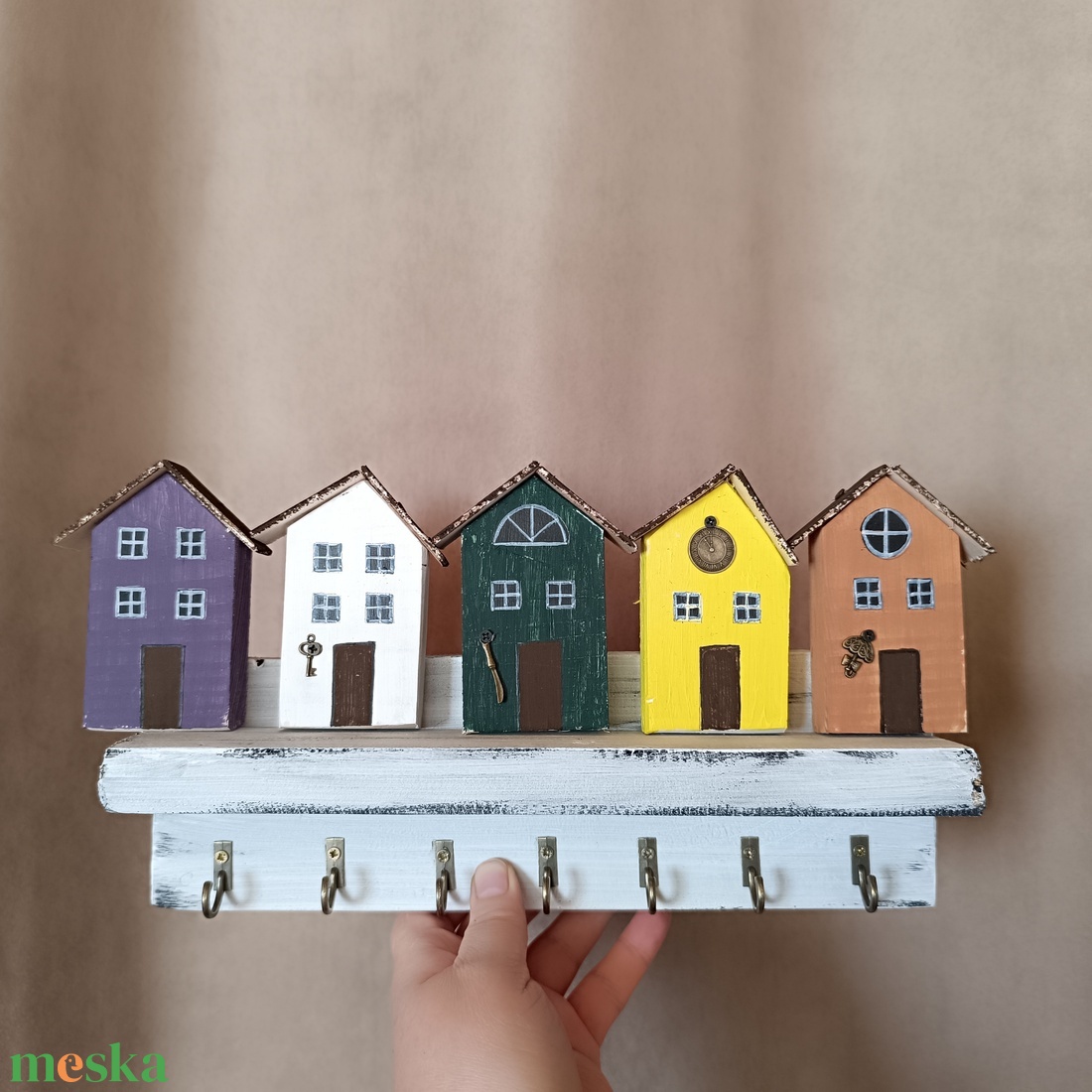 Színes házikós utcakép fali kulcstartó  - otthon & életmód - dekoráció - fali és függő dekoráció - fali kulcstartó - Meska.hu