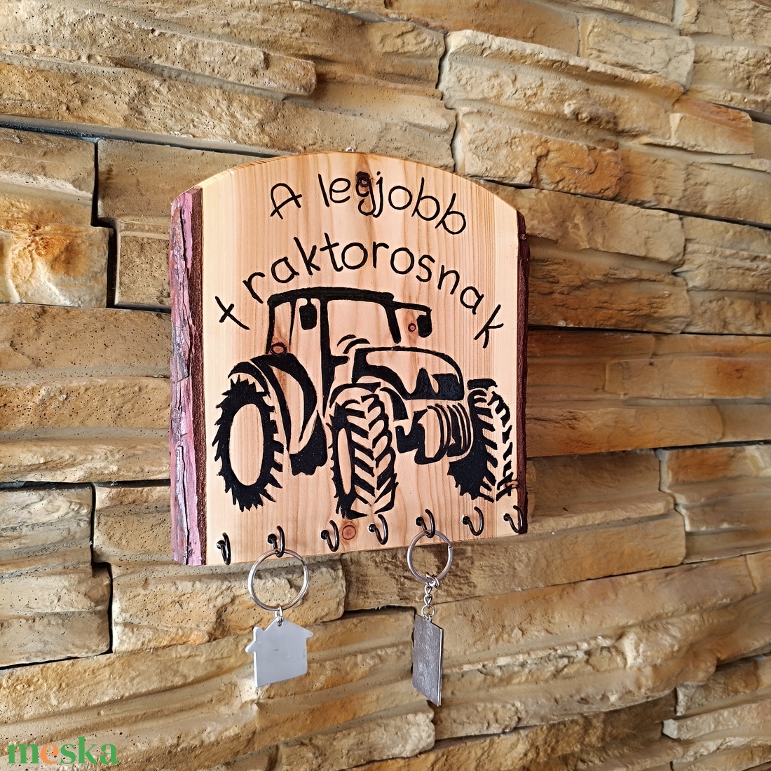 Fa fali kulcstartó a legjobb traktorosnak  - otthon & életmód - dekoráció - fali és függő dekoráció - fali kulcstartó - Meska.hu