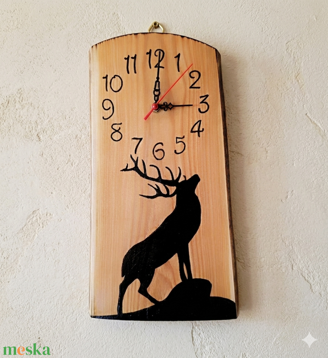 Szarvas sziluettel díszített kézműves fa falióra  - otthon & életmód - dekoráció - fali és függő dekoráció - falióra & óra - Meska.hu
