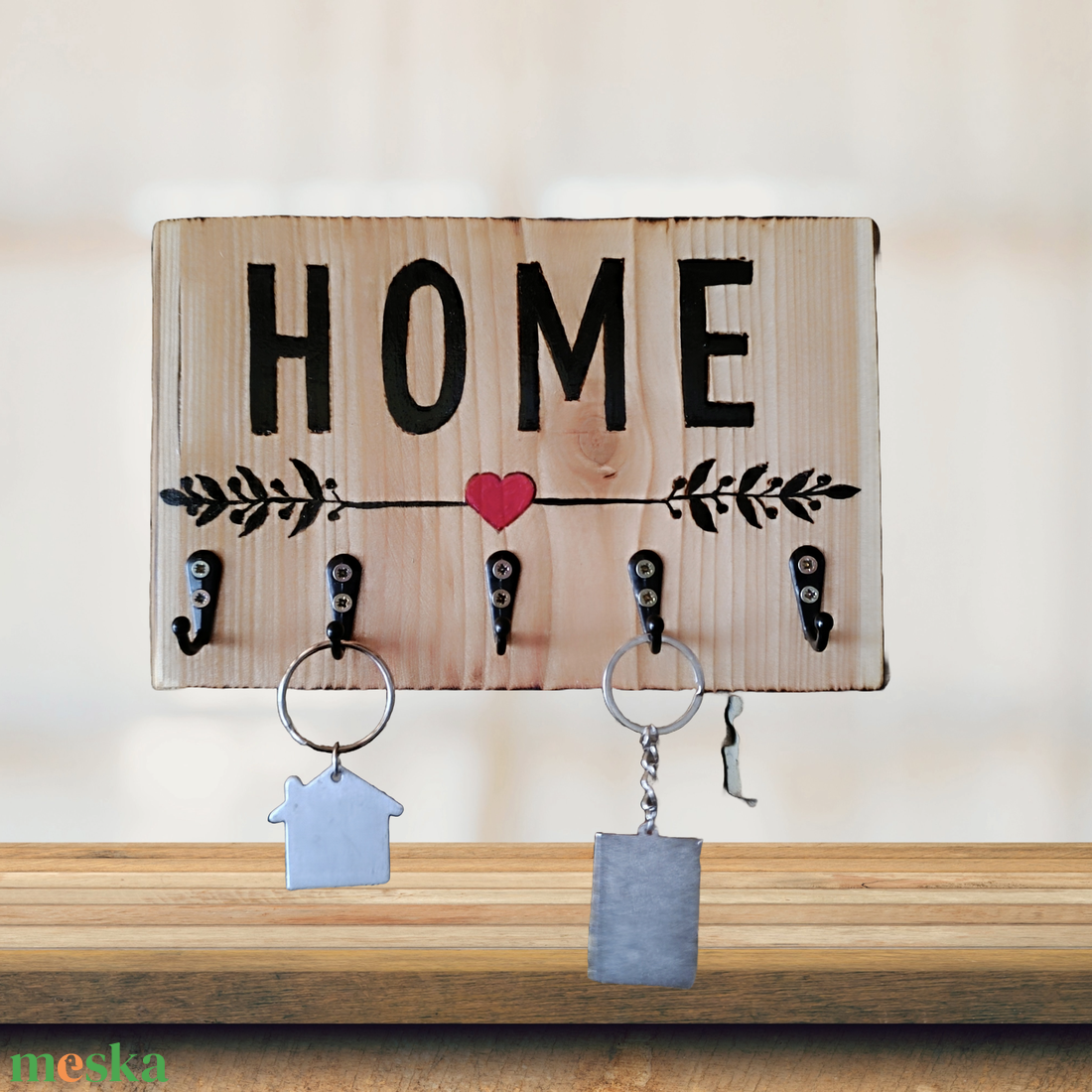 HOME fa fali kulcstartó - rusztikus, otthonos hangulat  - otthon & életmód - dekoráció - fali és függő dekoráció - fali kulcstartó - Meska.hu