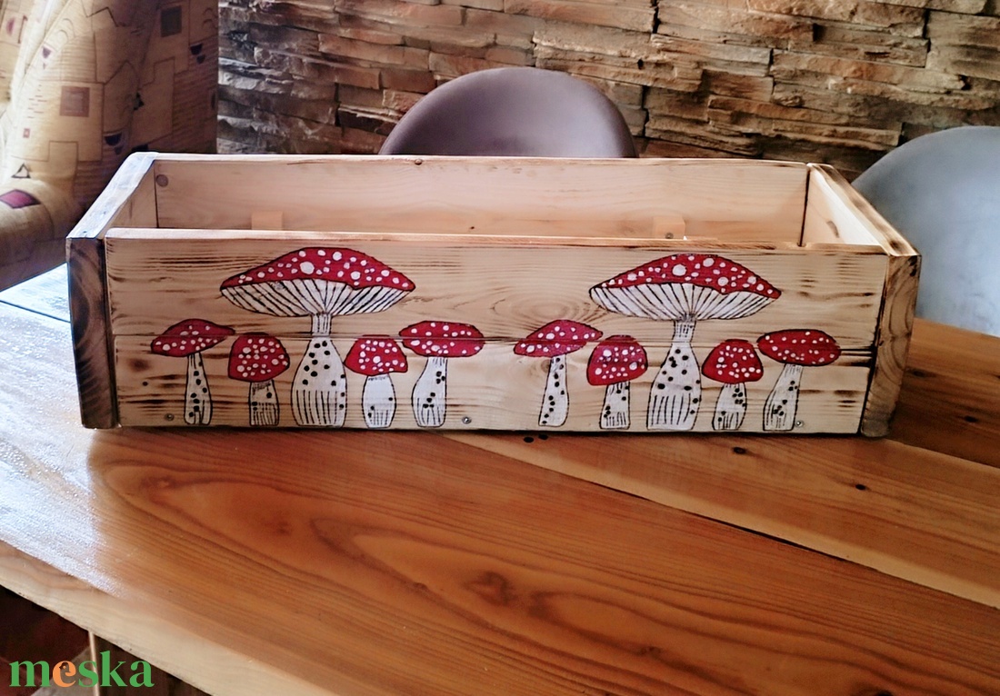 Vidám, kézzel díszített fa virágláda � egyedi hangulat a kertedbe vagy teraszodra!  - otthon & életmód - ház & kert - virágláda, balkonláda - Meska.hu