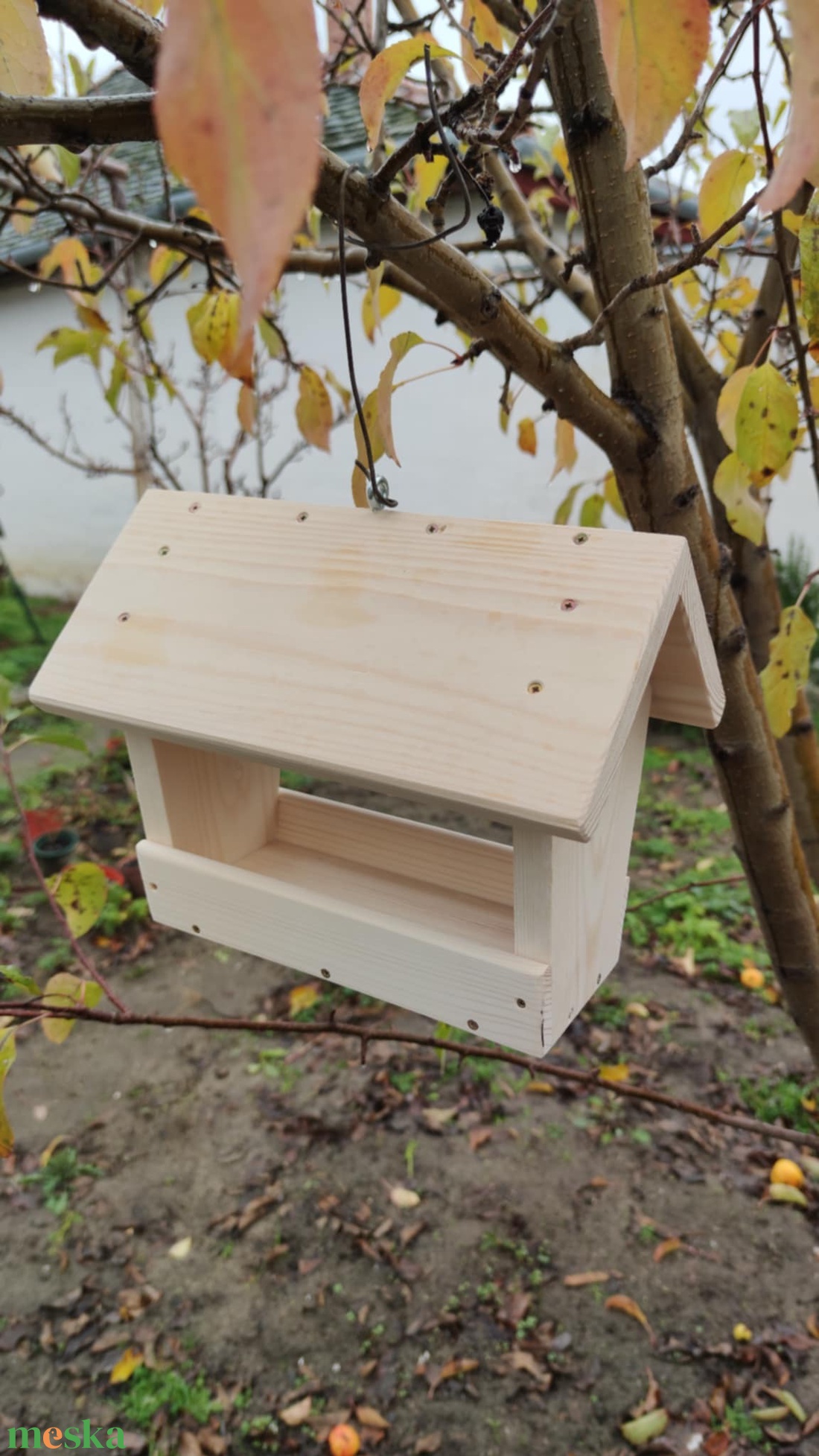 Madáretető fenyőből - kicsi - otthon & életmód - ház & kert - madáretető & itató - Meska.hu