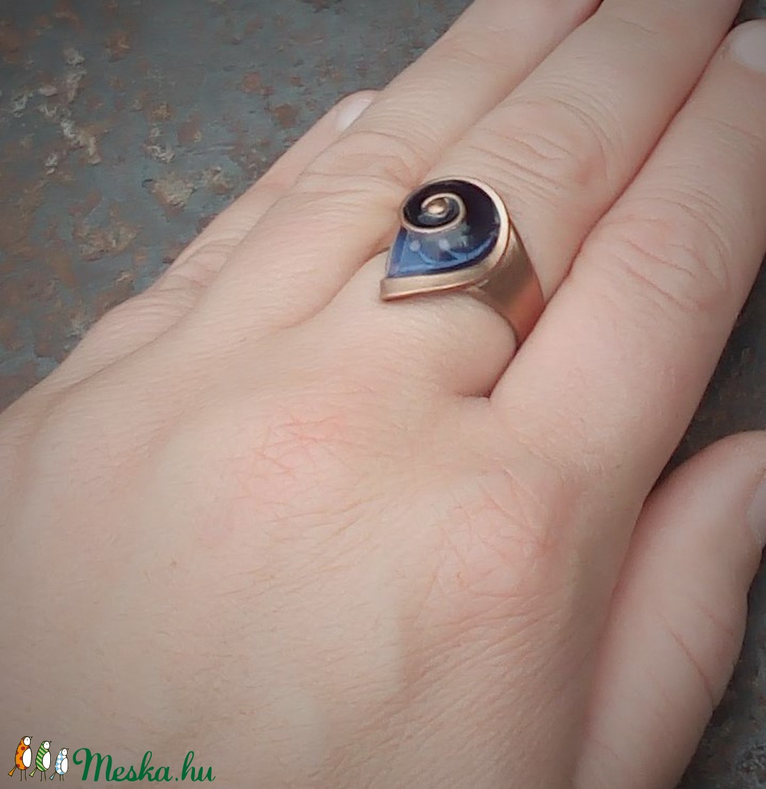 Csigás tűzzománc gyűrű, lila - ékszer - gyűrű - szoliter gyűrű - Meska.hu