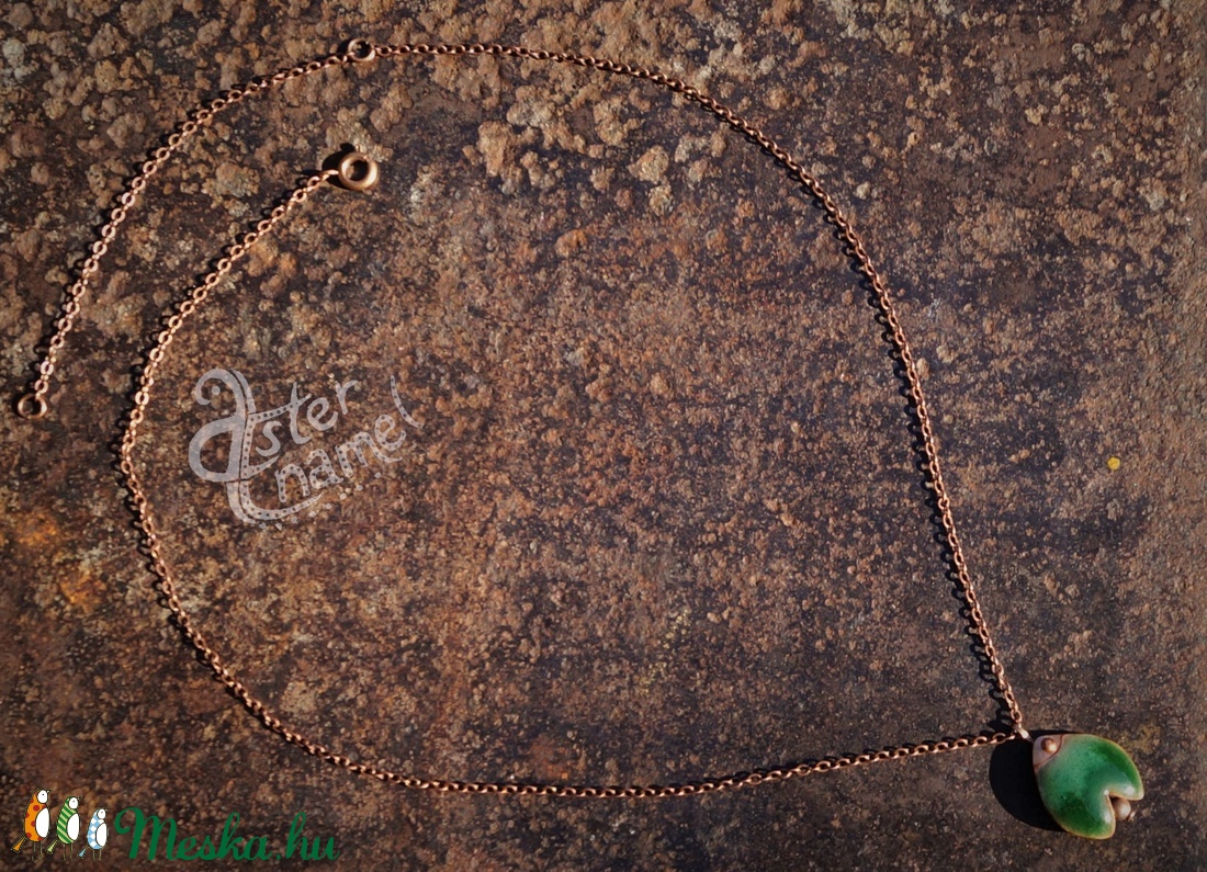 Tulipán formájú tűzzománc medál, kis méretű, sötétzöld - ékszer - nyaklánc - medál - Meska.hu