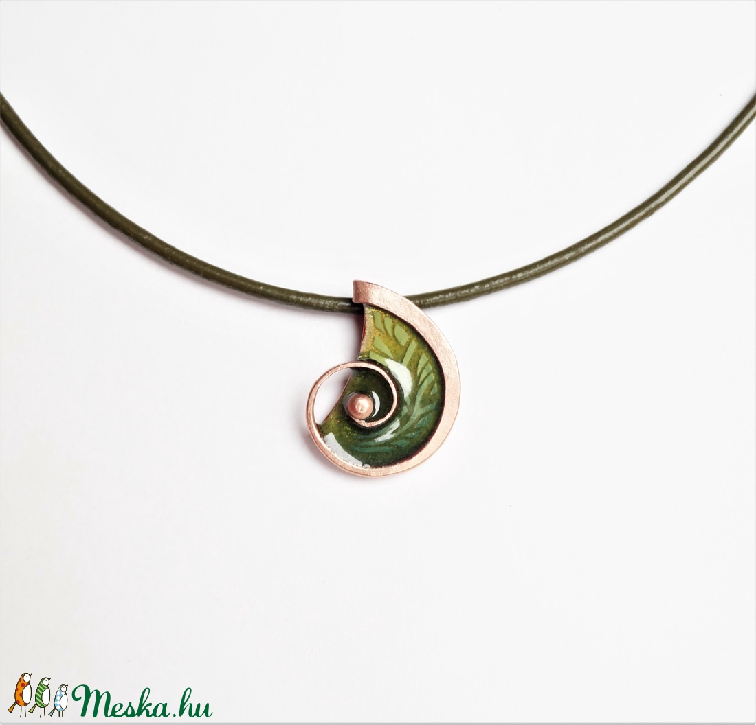 Kicsi csigás medál arielllaa-nak - ékszer - nyaklánc - medál - Meska.hu