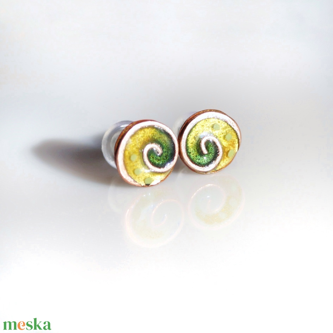 Csigás medál és bedugós fülbevaló szett Renocs számára - ékszer - ékszerszett - Meska.hu