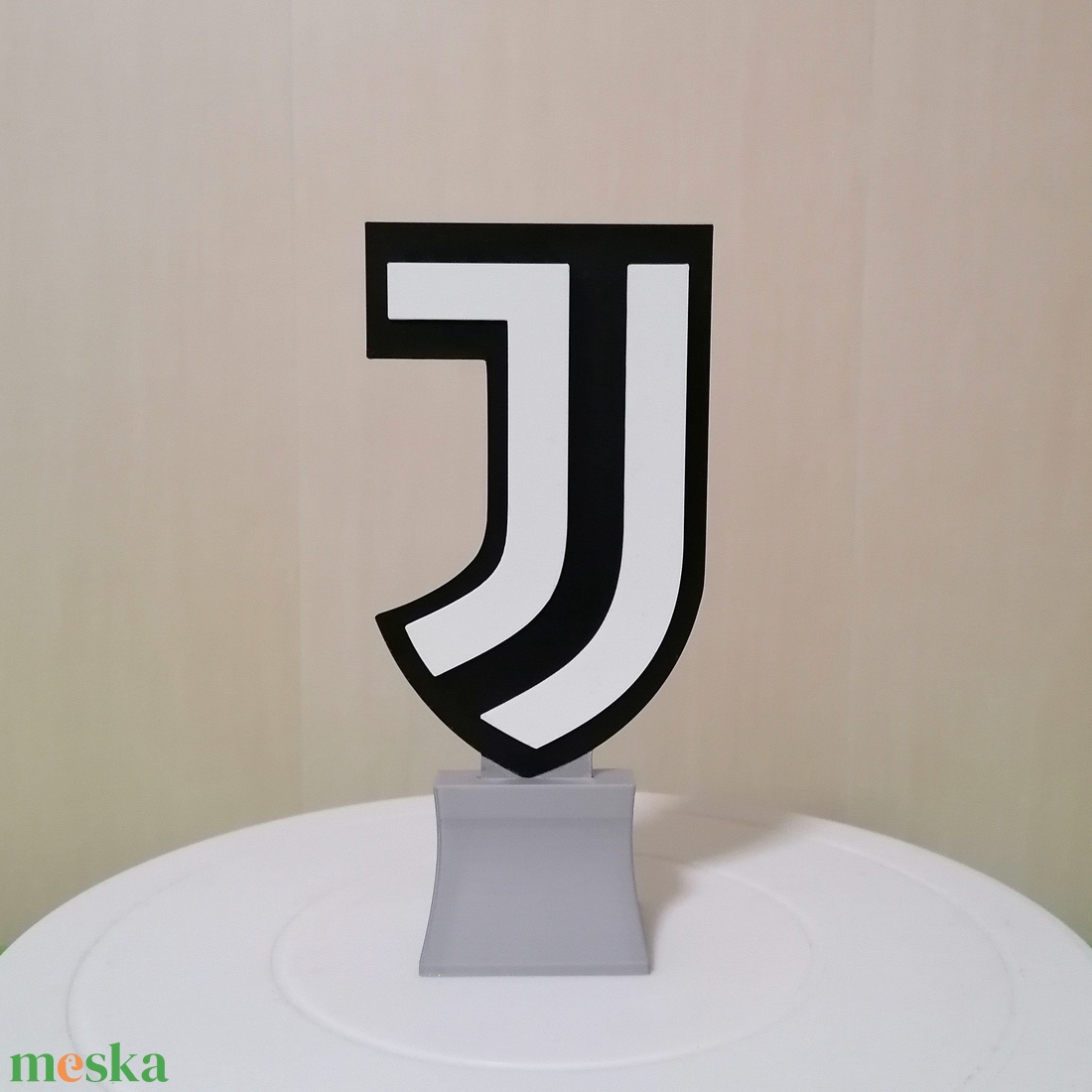 Juventus 02 dísz - otthon & életmód - dekoráció - asztal és polc dekoráció - asztaldísz - Meska.hu