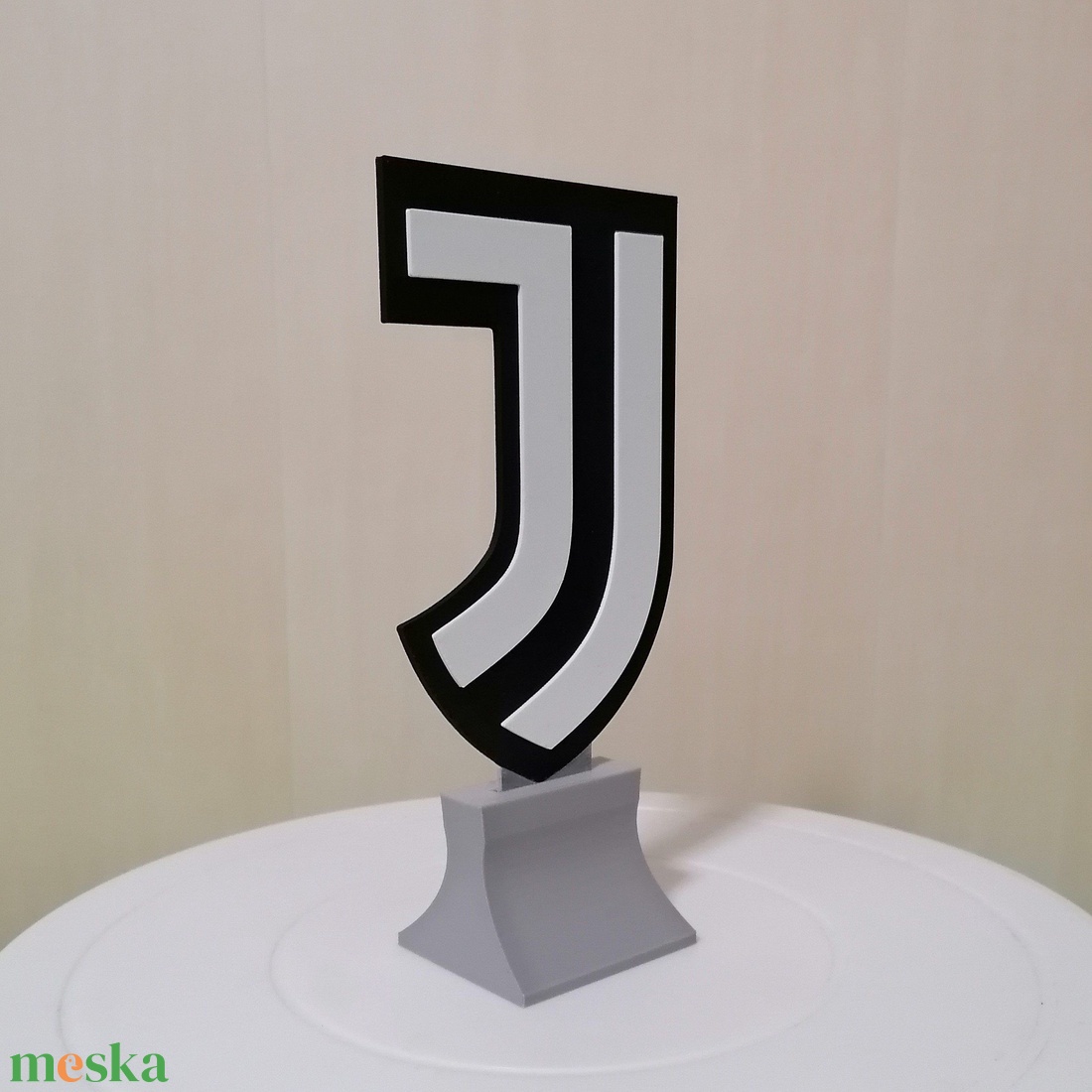Juventus 02 dísz - otthon & életmód - dekoráció - asztal és polc dekoráció - asztaldísz - Meska.hu