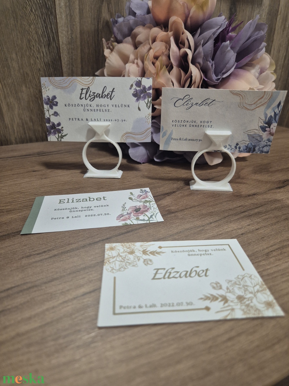 Esküvői ültetőkártya gyűrű alakú tartóval - esküvő - emlék & ajándék - köszönőajándék - Meska.hu