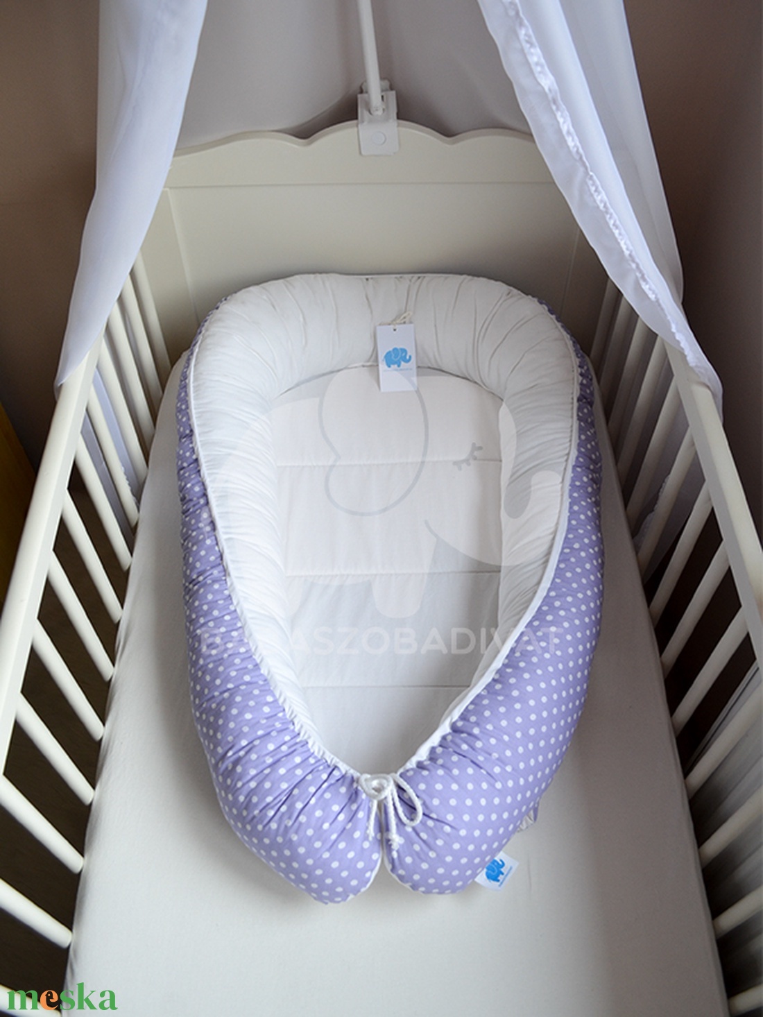 Levendula, lila, egyedi hímzéses babafészek - otthon & életmód - babaszoba, gyerekszoba - babaszoba, gyerekszoba - Meska.hu