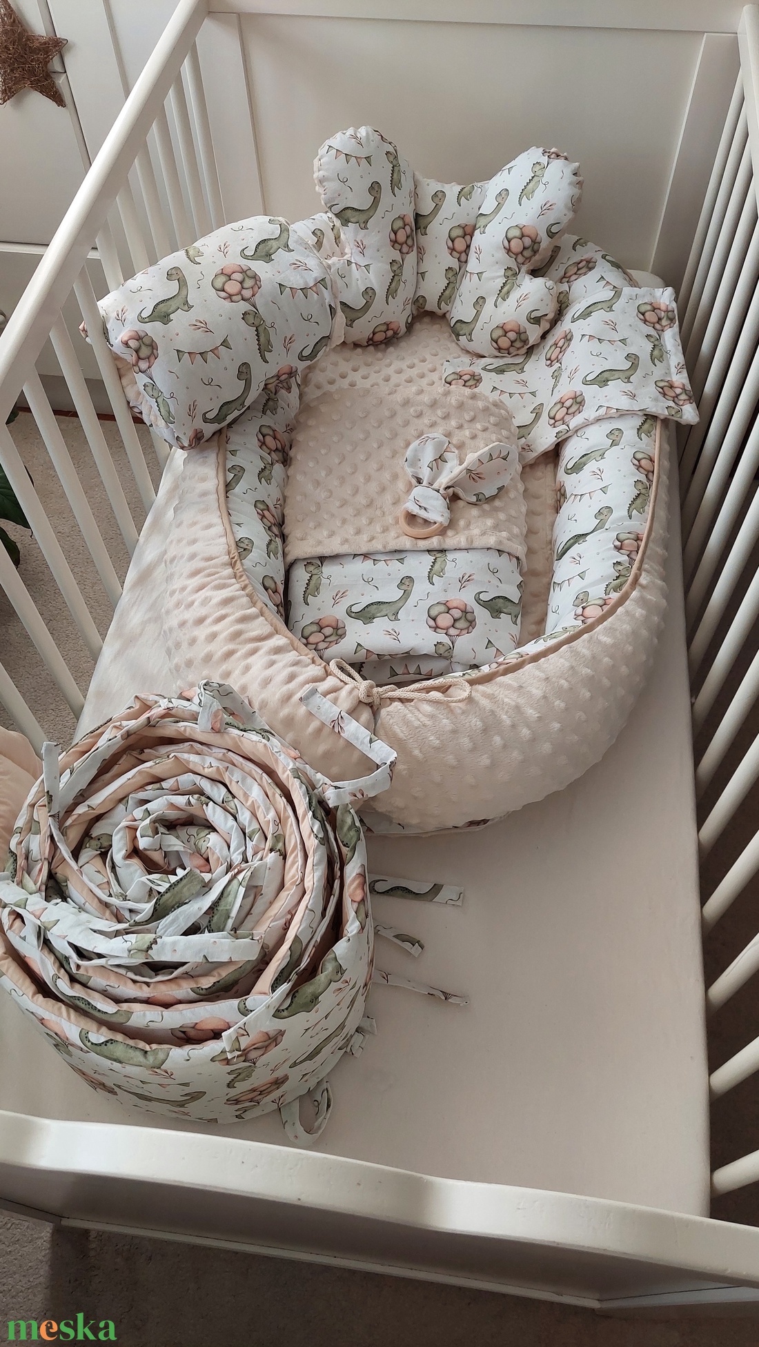 Dínók léggömbökkel, prémium babaszoba kollekció - baba - mama - babaágyneműk - baba ágynemű - Meska.hu