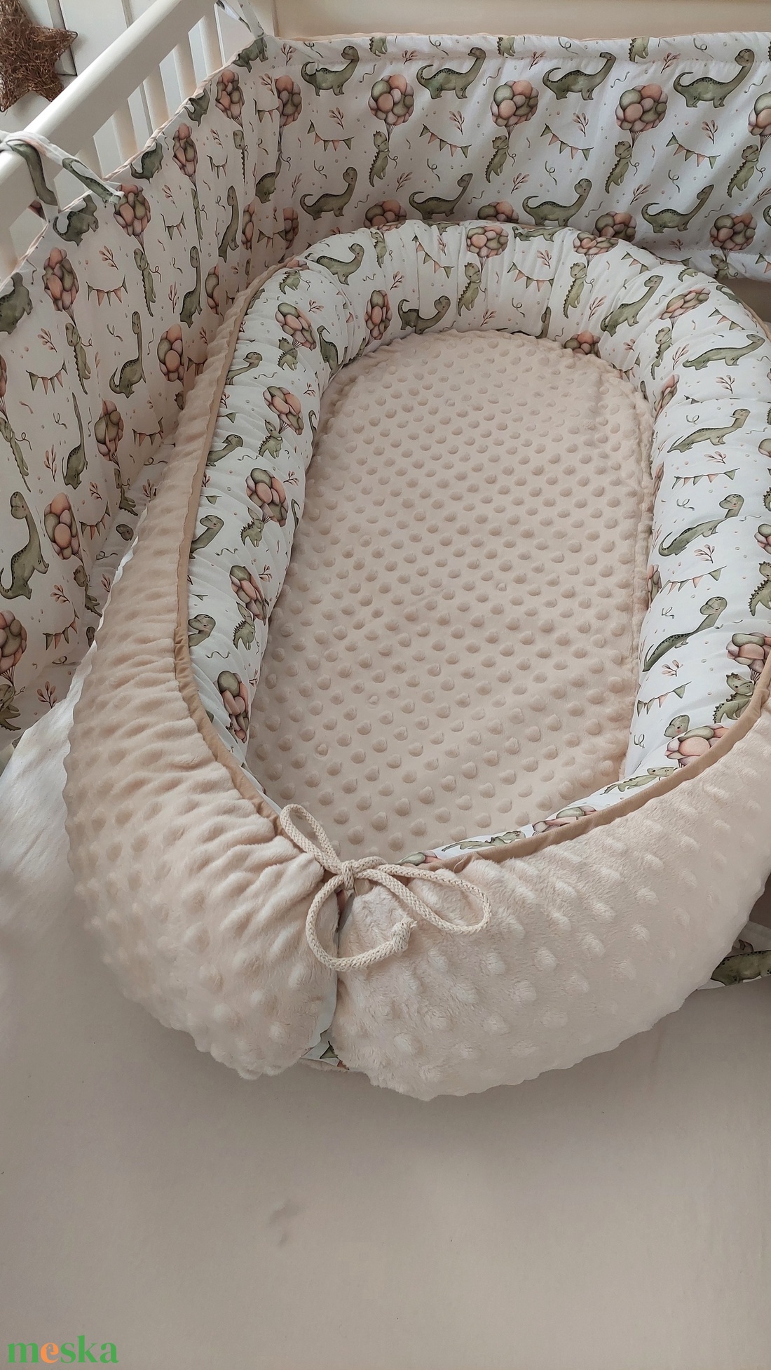 Dínók léggömbökkel, prémium babaszoba kollekció - baba - mama - babaágyneműk - baba ágynemű - Meska.hu