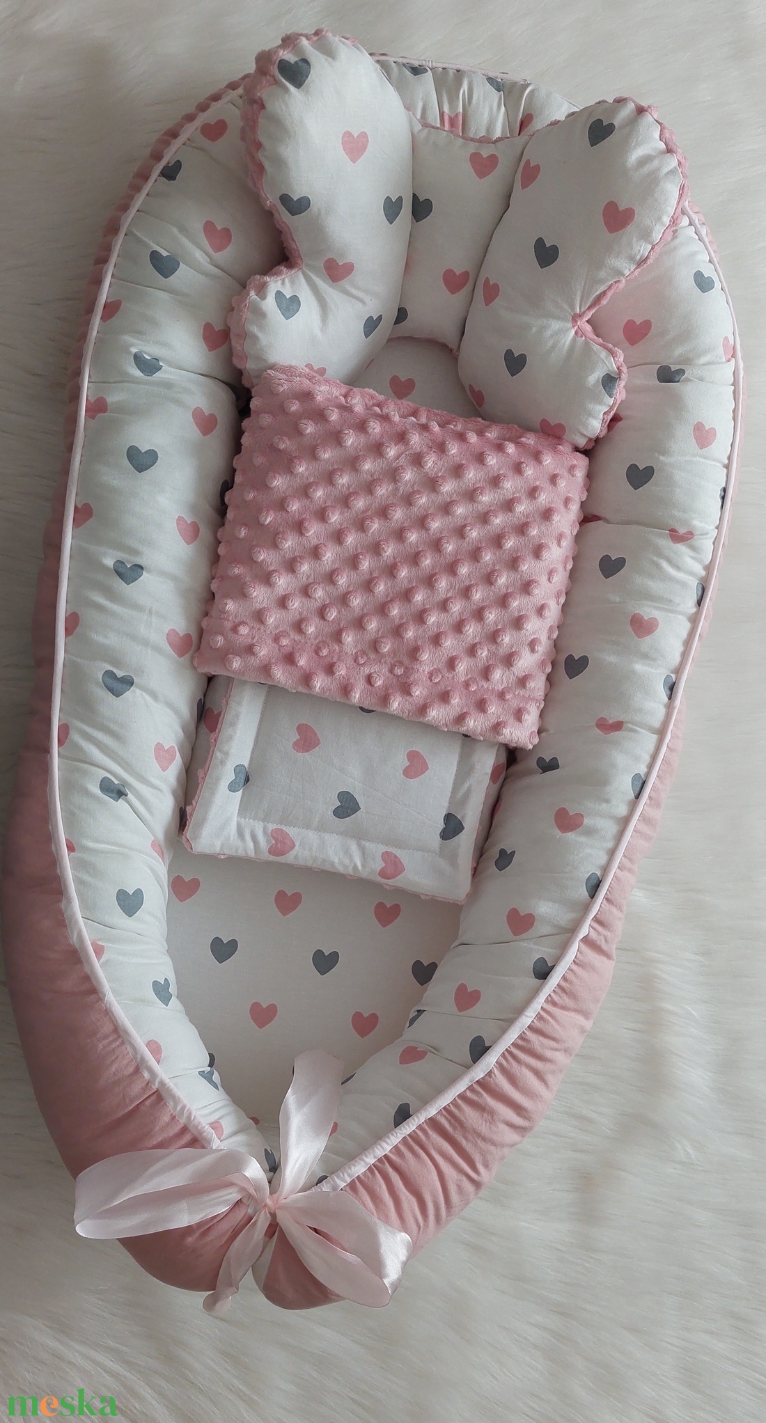 Pasztellmályva, szíves babafészek szett - baba - mama - baba ágynemű - babafészek - Meska.hu