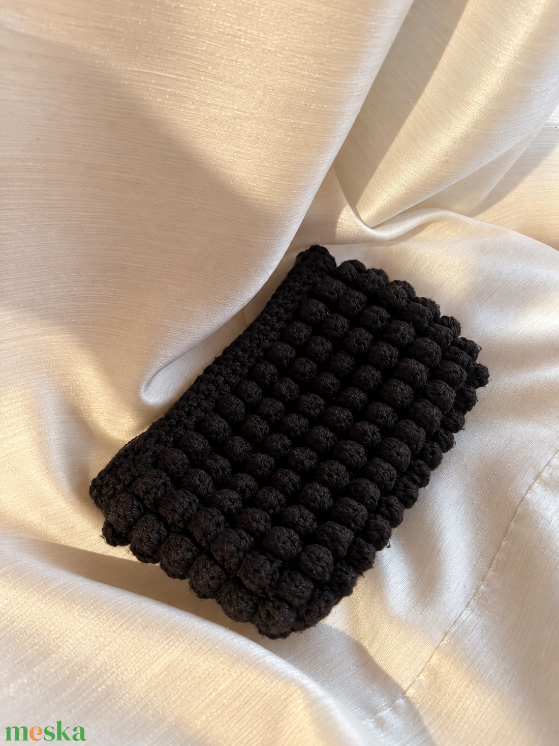 Kézzel készített barna horgolt clutch táska � buborékmintás alkalmi kézitáska � cipzáras záródással -  - Meska.hu