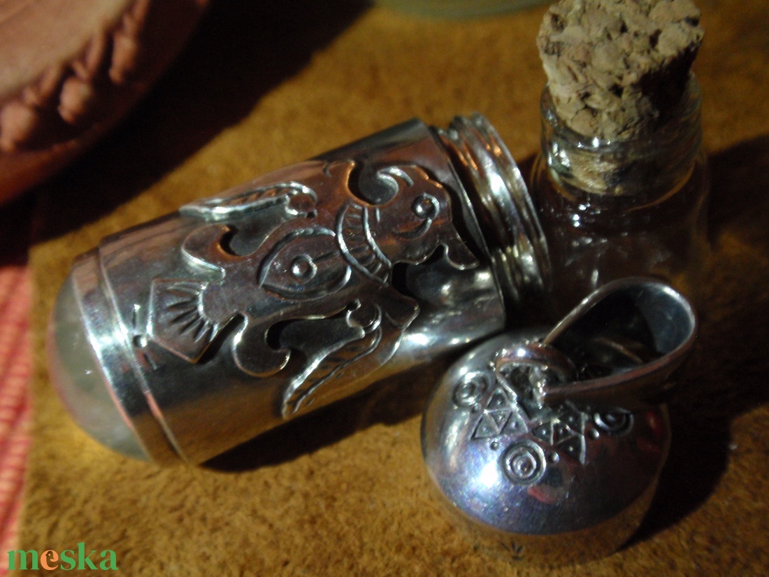 Ezüst fiola (turul) amulett - ékszer - nyaklánc - medál - Meska.hu