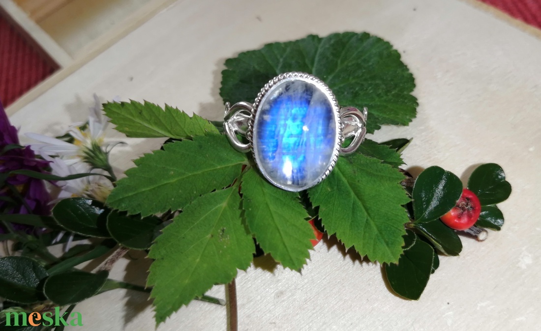 Holdköves ezüst  gyűrű - ékszer - gyűrű - szoliter gyűrű - Meska.hu