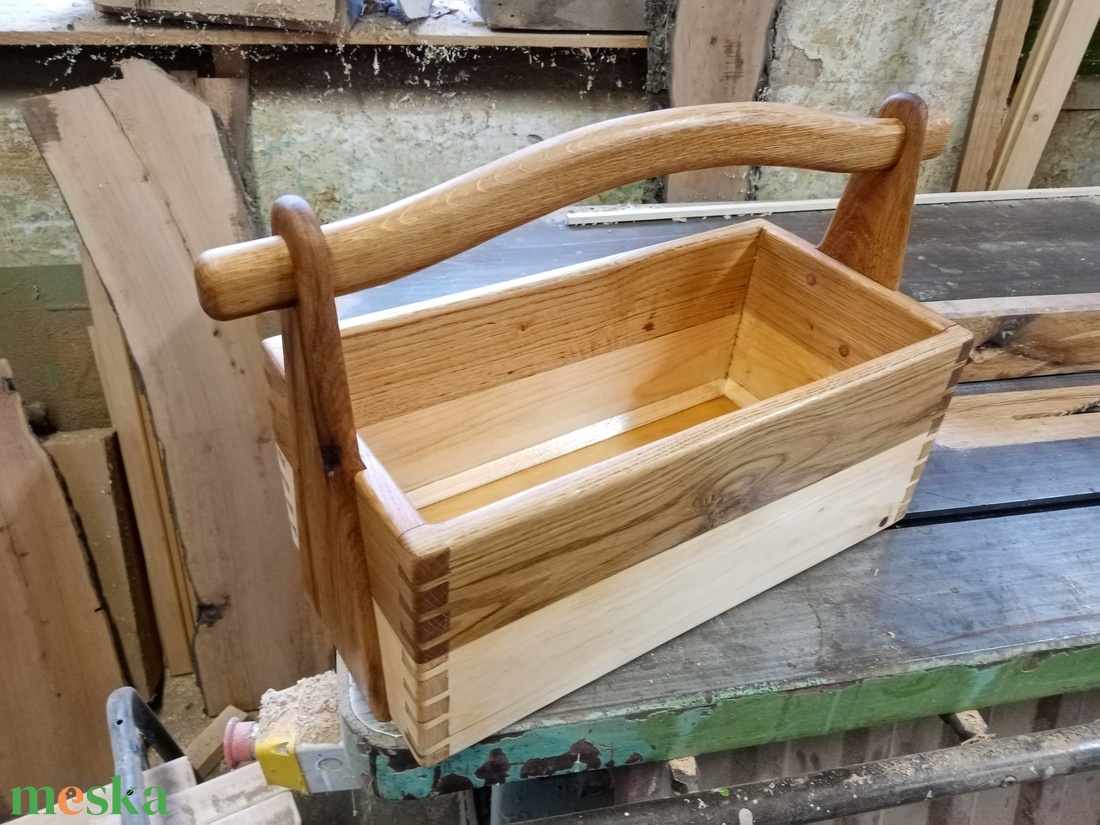 Klasszikus szerszámosláda - otthon & életmód - tárolás & rendszerezés - doboz - Meska.hu