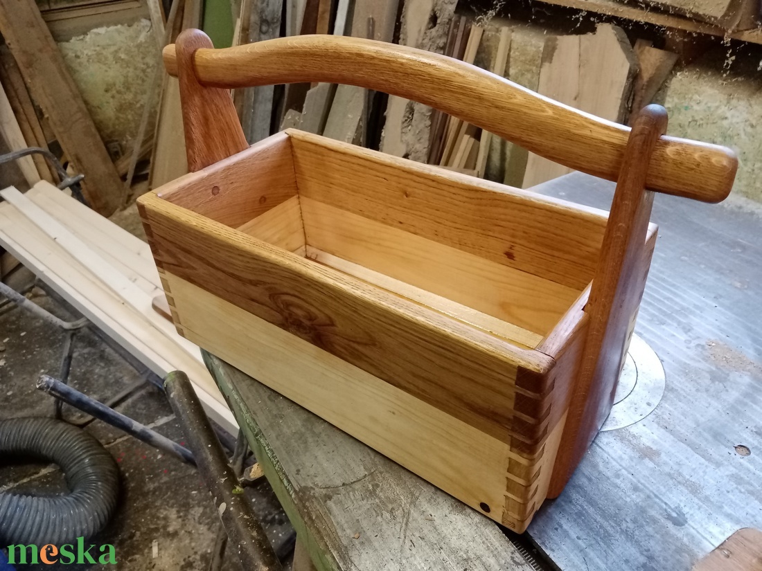 Klasszikus szerszámosláda - otthon & életmód - tárolás & rendszerezés - doboz - Meska.hu