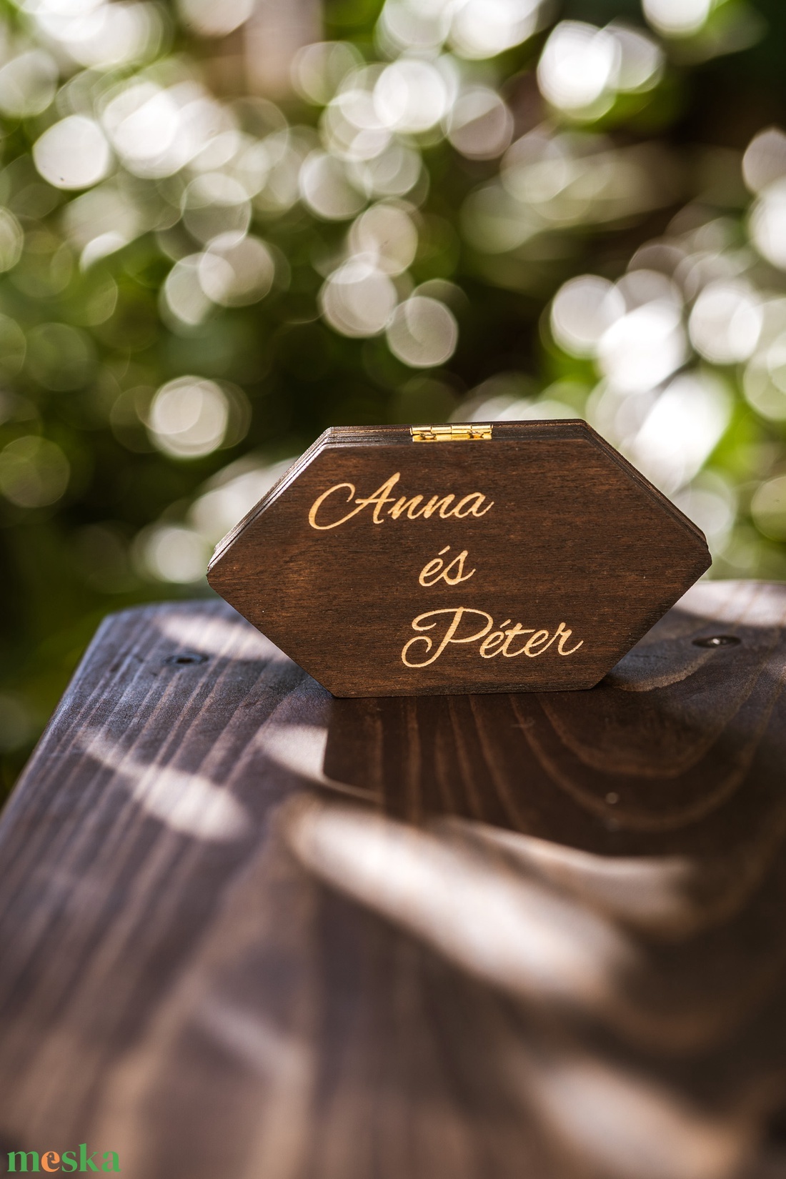 Esküvői gyűrűdoboz barna színű - esküvő - kiegészítők - gyűrűtartó & gyűrűpárna - Meska.hu