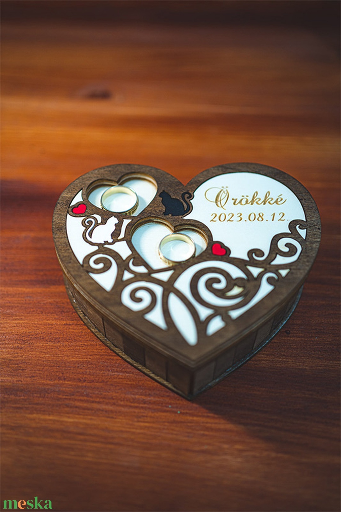 Esküvői gyűrűtálca emlékőrzővel - esküvő - kiegészítők - gyűrűtartó & gyűrűpárna - Meska.hu