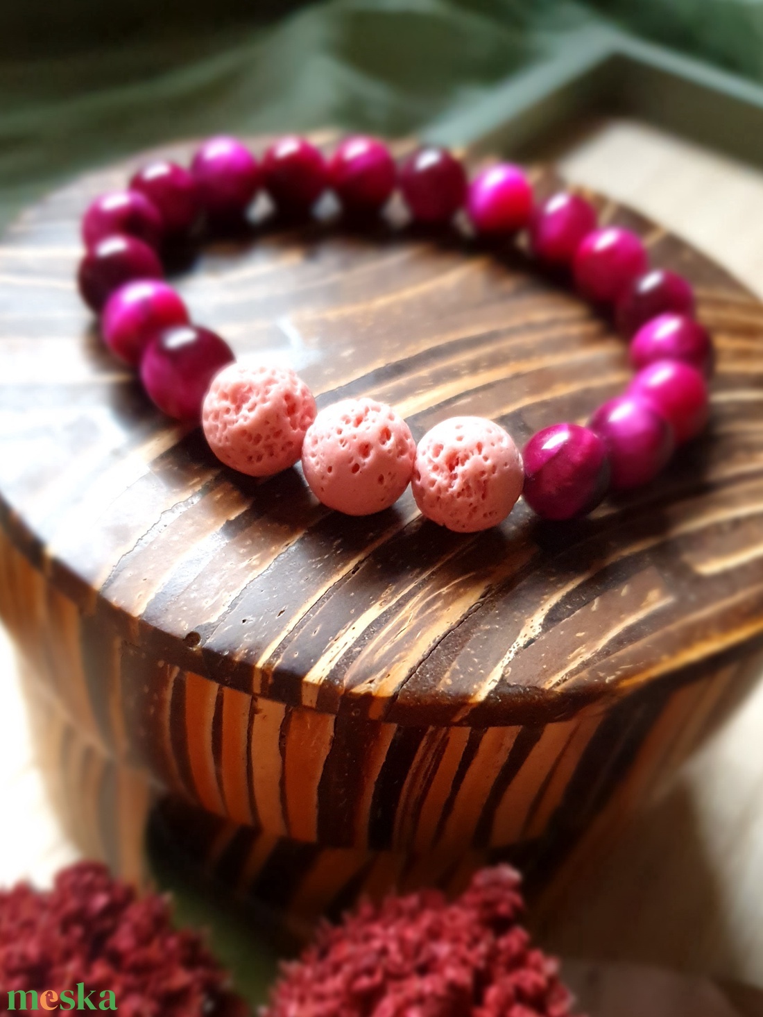 Illatfelhő a csuklódon, illatos ásványkarkötő, lávakő és tigrisszemből - ékszer - karkötő - ásványkarkötő - Meska.hu