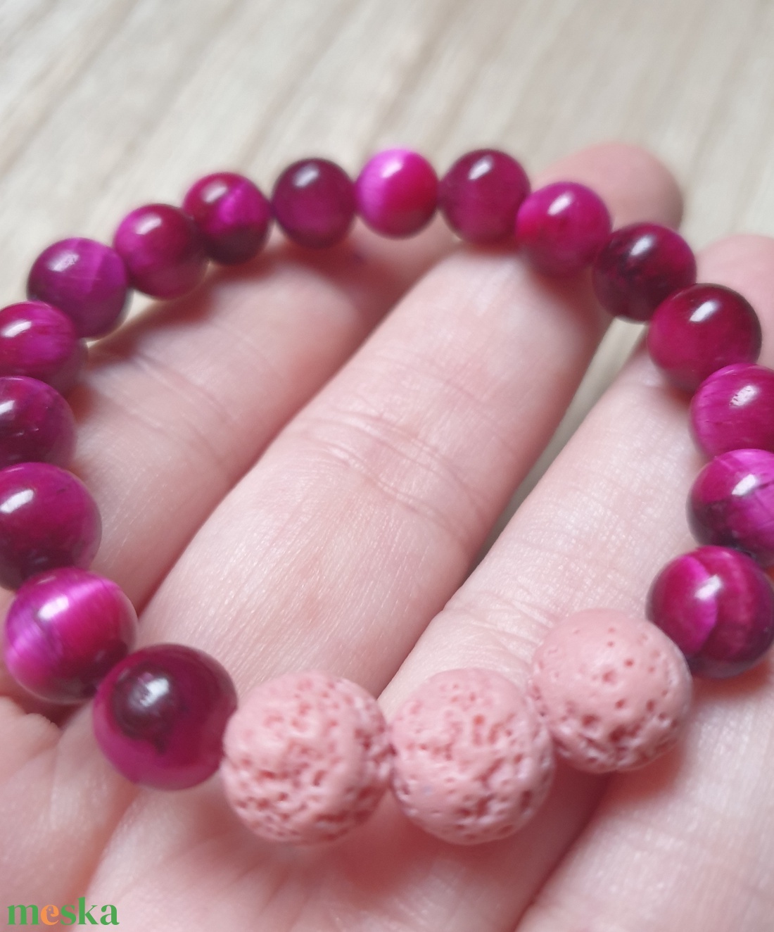 Illatfelhő a csuklódon, illatos ásványkarkötő, lávakő és tigrisszemből - ékszer - karkötő - ásványkarkötő - Meska.hu