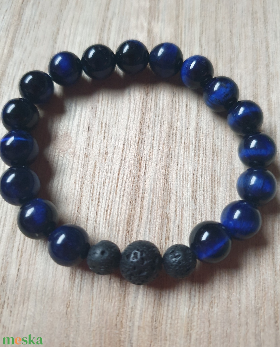 Illatfelhő a csuklódon, illatos ásványkarkötő, lávakő és tigrisszemből - ékszer - karkötő - ásványkarkötő - Meska.hu