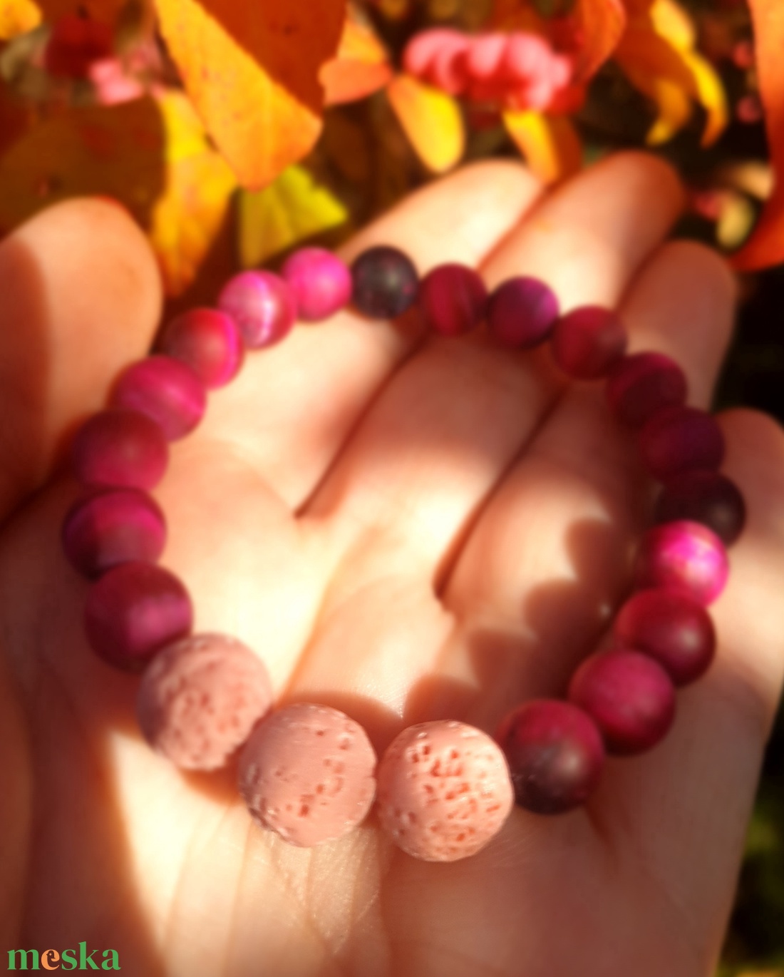 Illatfelhő a csuklódon, illatos ásványkarkötő, lávakő és matt tigrisszemből - ékszer - karkötő - ásványkarkötő - Meska.hu