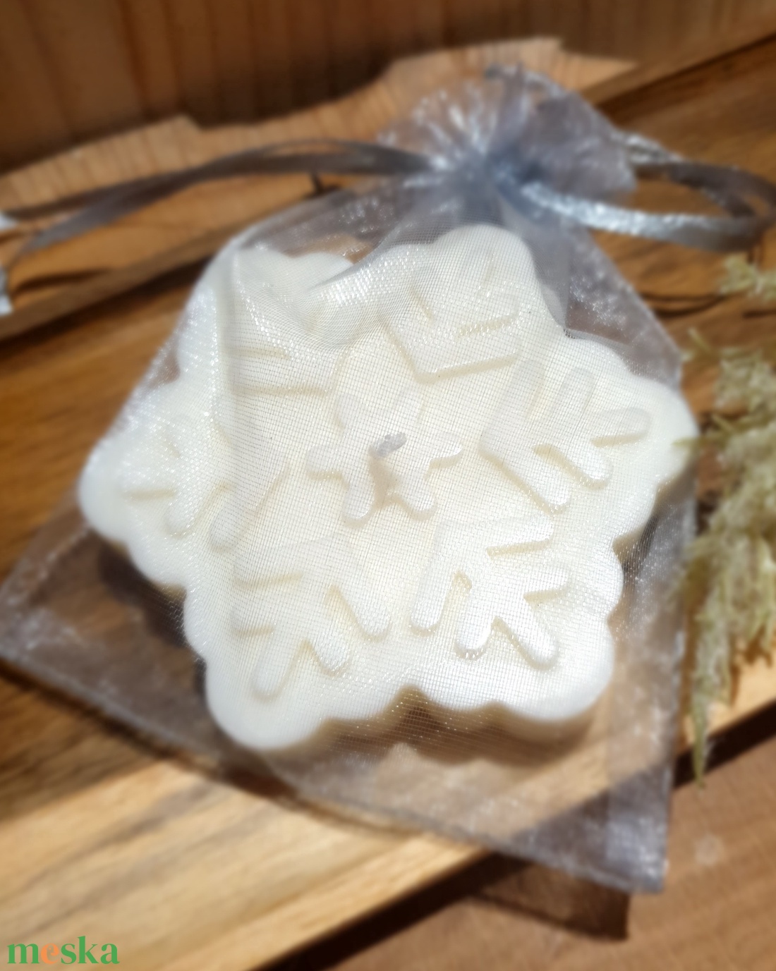 Szójaviasz gyertya hópehely alakú - kellékek & szerszámok - dekorációs kellékek - dekorációs gyertya - Meska.hu