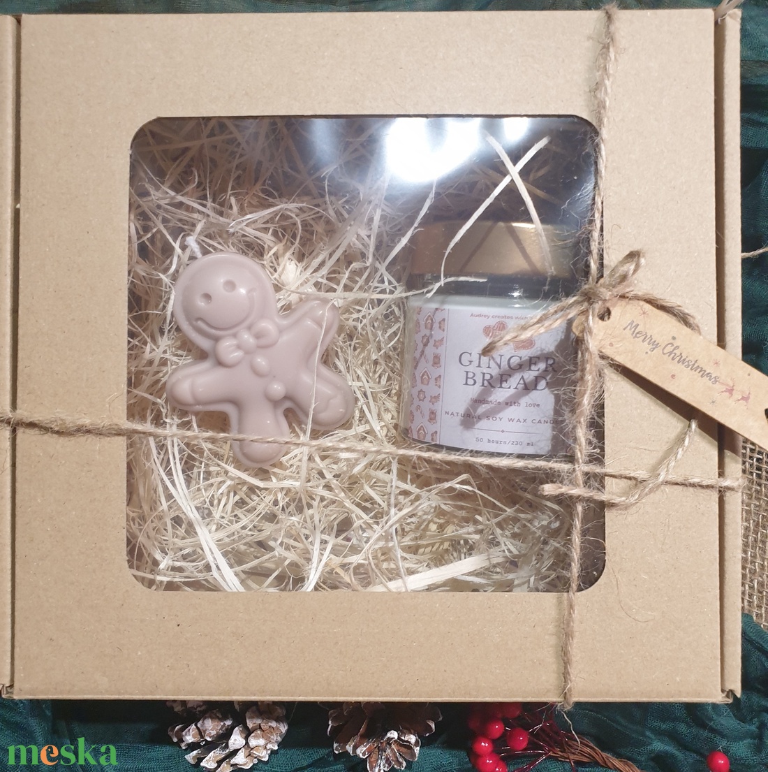 Karácsonyi ajándékdoboz, szójaviasz gyertya és mézi alakú gyertya - karácsony - karácsonyi lakásdekoráció - karácsonyi illatgyertya, mécses - Meska.hu