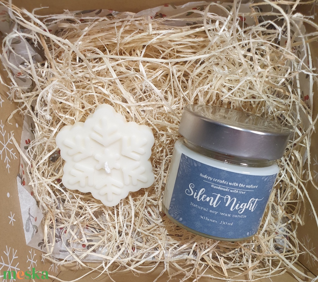 Karácsonyi ajándékdoboz, szójaviasz gyertya és hópihe alakú gyertya - karácsony - karácsonyi lakásdekoráció - karácsonyi illatgyertya, mécses - Meska.hu