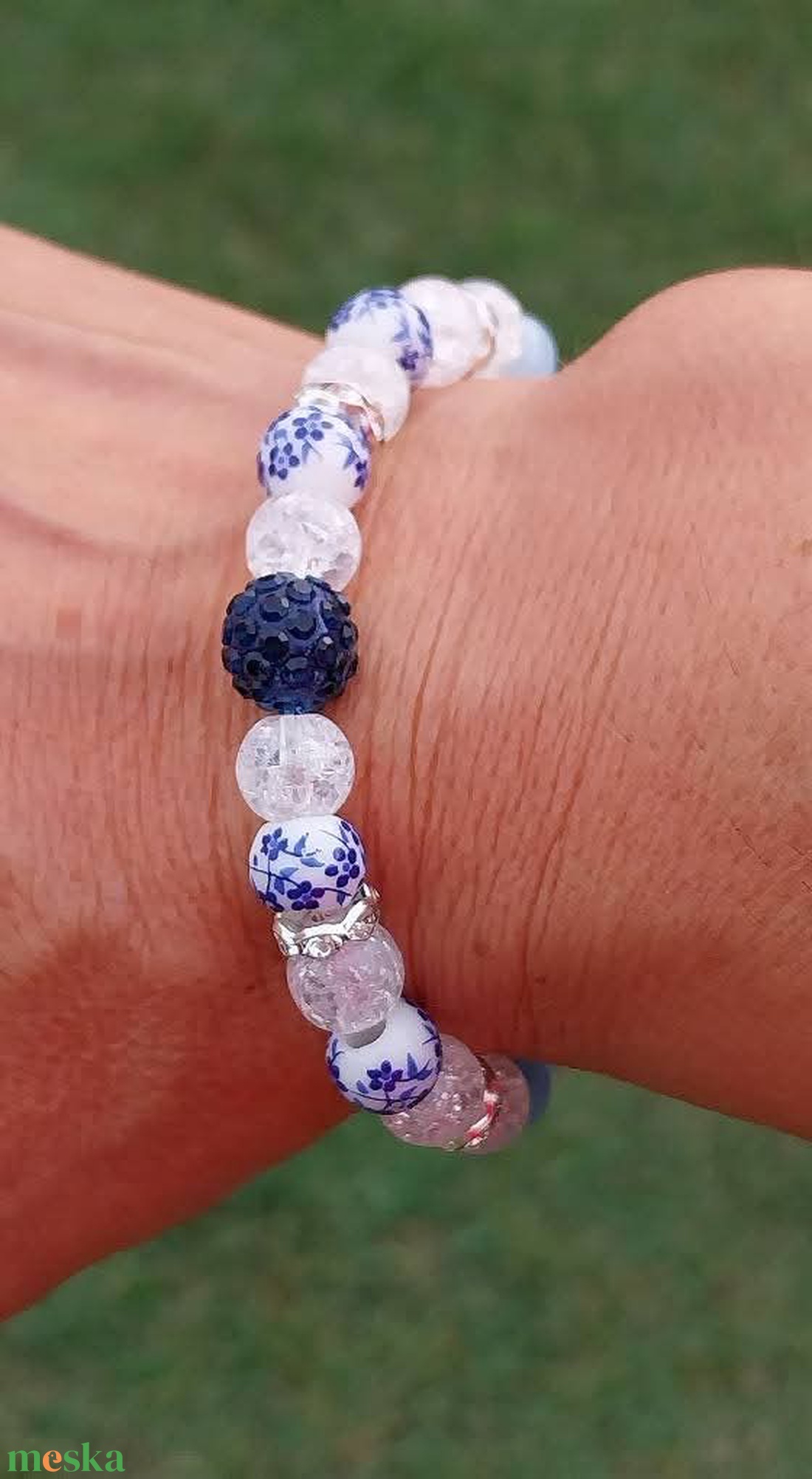 Akvamarin � hegyikristály � porcelán gyöngy karkötő - ékszer - karkötő - karkötő medállal - Meska.hu