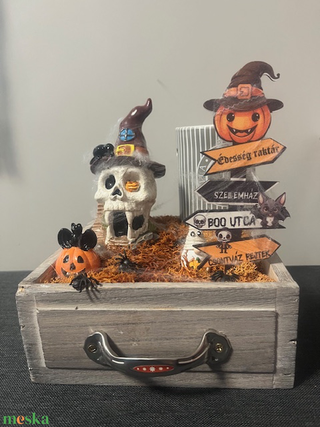 Halloweeni asztaldísz párologtatóval - otthon & életmód - dekoráció - asztal és polc dekoráció - asztaldísz - Meska.hu