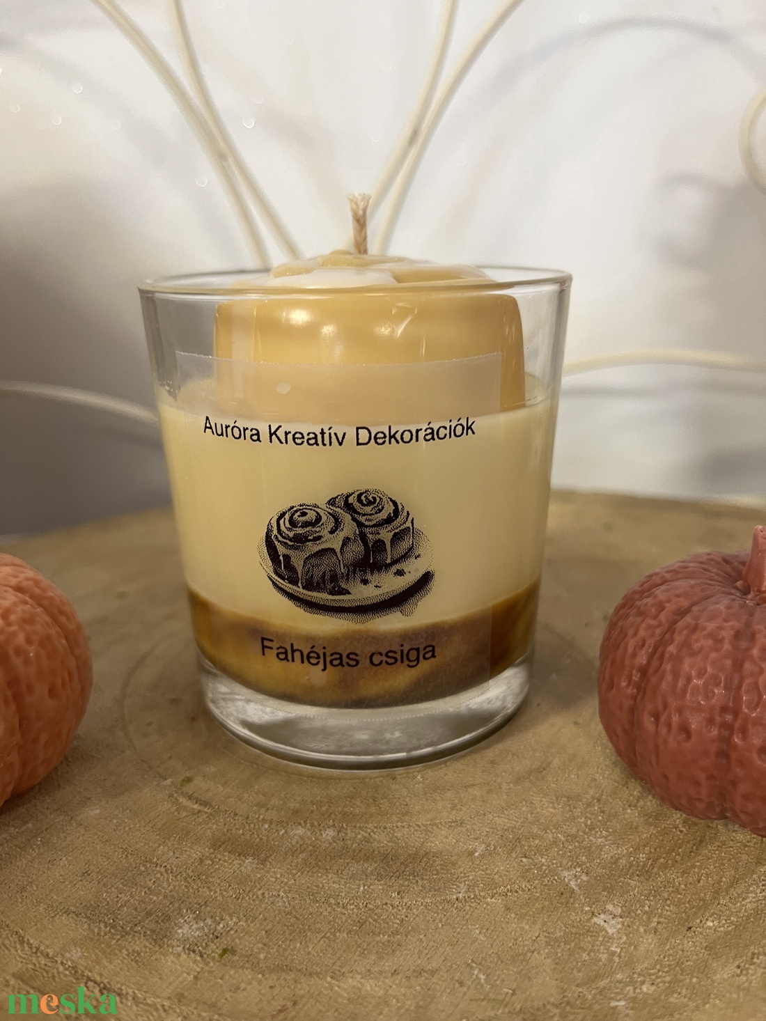 Fahéjas csiga illatgyertya - otthon & életmód - gyertya, illat, aroma - gyertya - Meska.hu