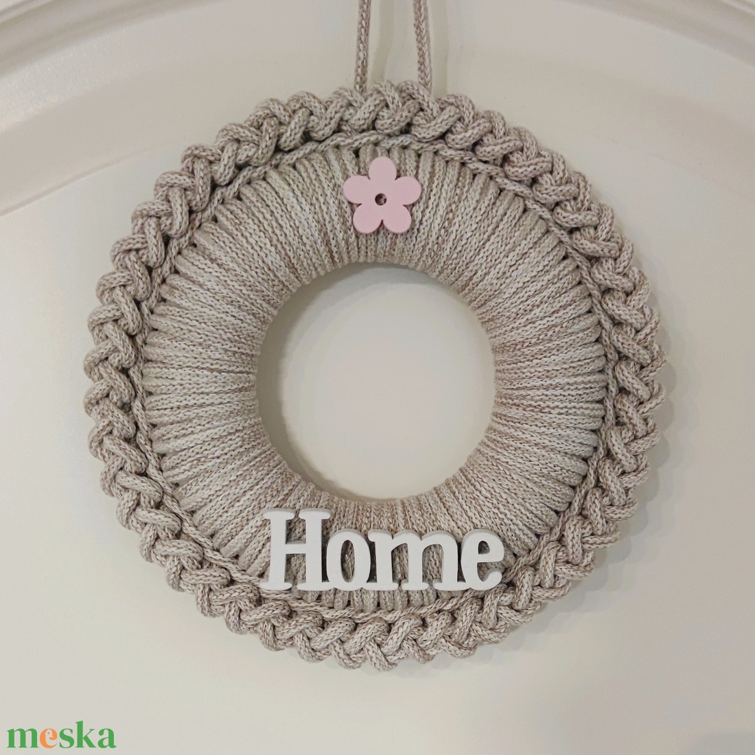 Home - ajtódísz (19 cm átmérő) - otthon & életmód - dekoráció - ajtó- és ablak dekoráció - ajtódísz & kopogtató - Meska.hu Home - ajtódísz (19 cm átmérő) - otthon & életmód - dekoráció - ajtó- és ablak dekoráció - ajtódísz & kopogtató - Meska.hu