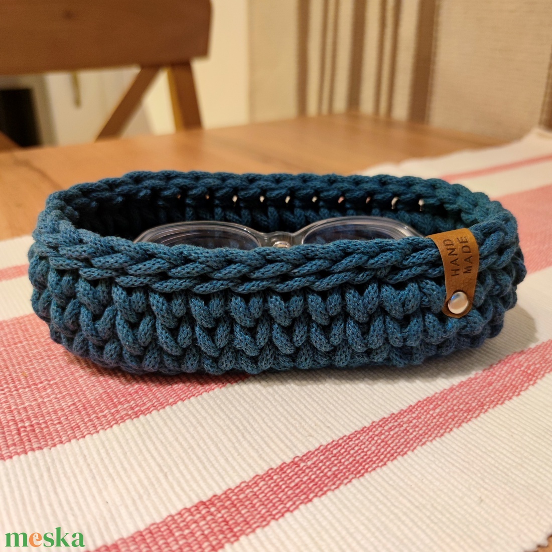 Horgolt szemüvegtartó kosár - petrol - otthon & életmód - tárolás & rendszerezés - tárolókosár - Meska.hu