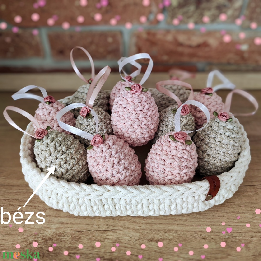 Húsvéti tojás dísz - bézs - ünnepi díszek, dekorációk - húsvéti díszek és dekorációk - húsvéti tojásfadíszek - Meska.hu