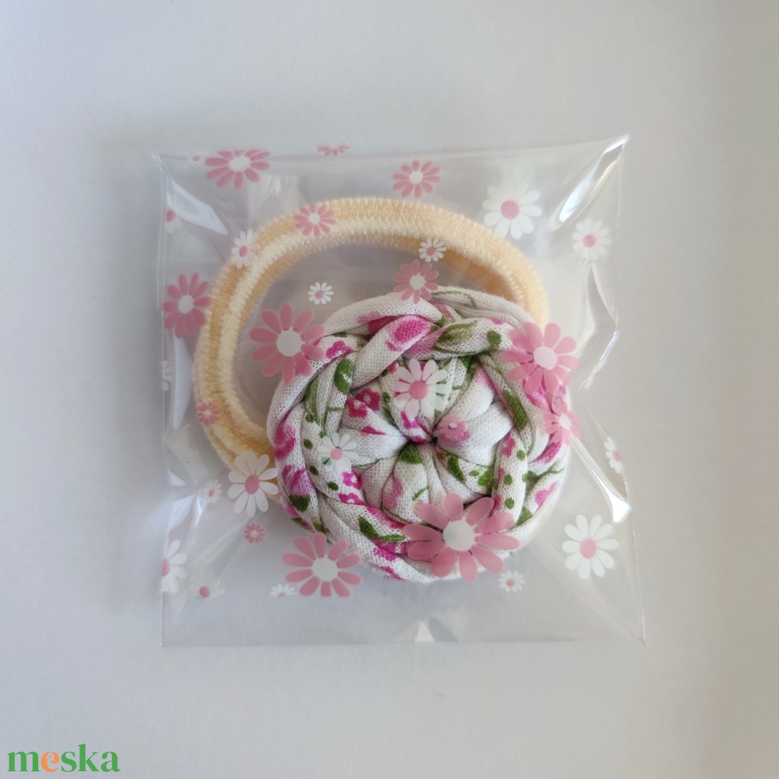 Hajgumi horgolt virággal - ruha & divat - hajdísz & hajcsat - hajgumi - Meska.hu