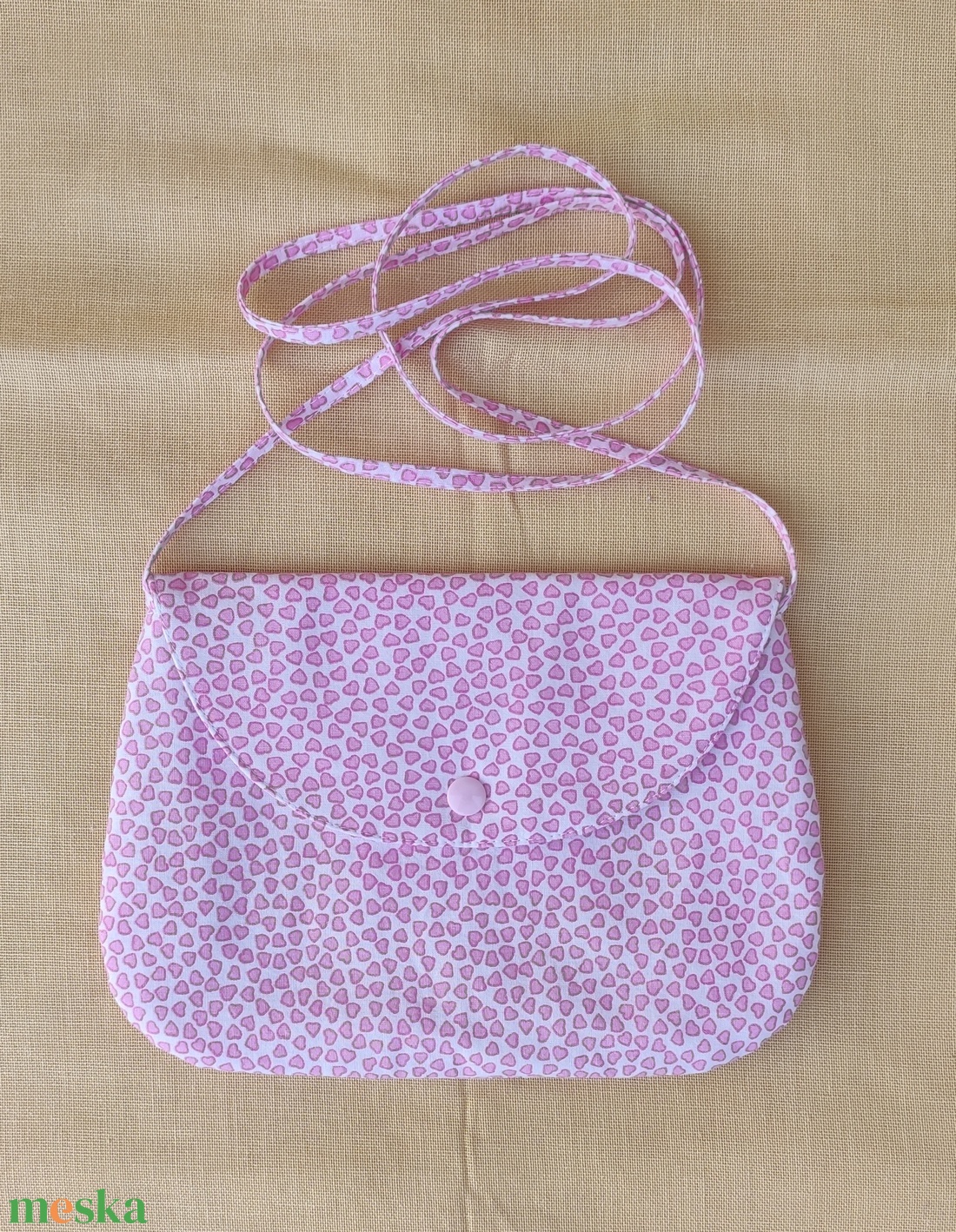 Rózsaszín szivecskés táska - táska & tok - kézitáska & válltáska - vállon átvethető táska - Meska.hu