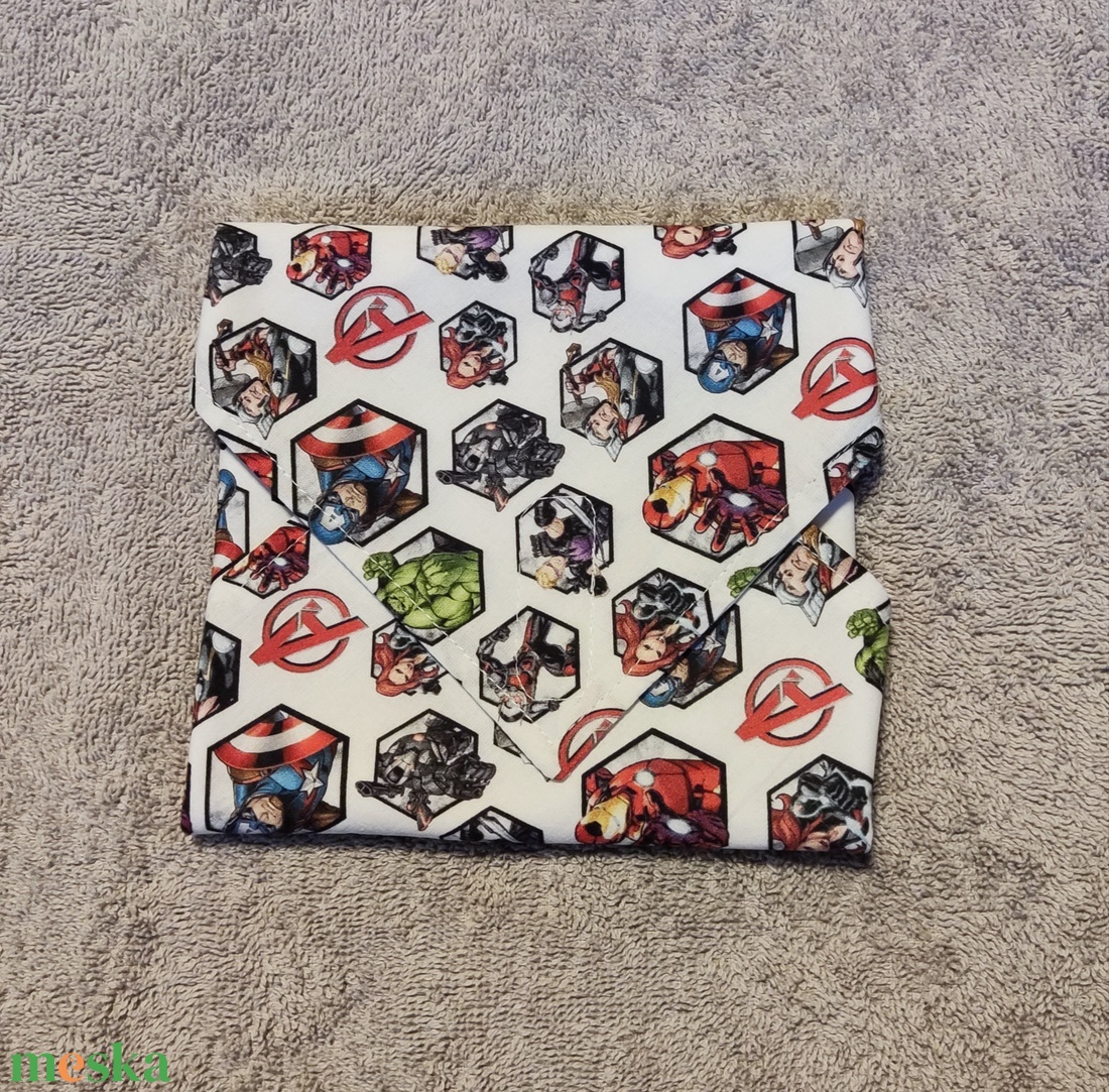 Újraszalvéta - Szuperhősök - táska & tok - uzsonna- & ebéd tartó - szendvics csomagoló - Meska.hu