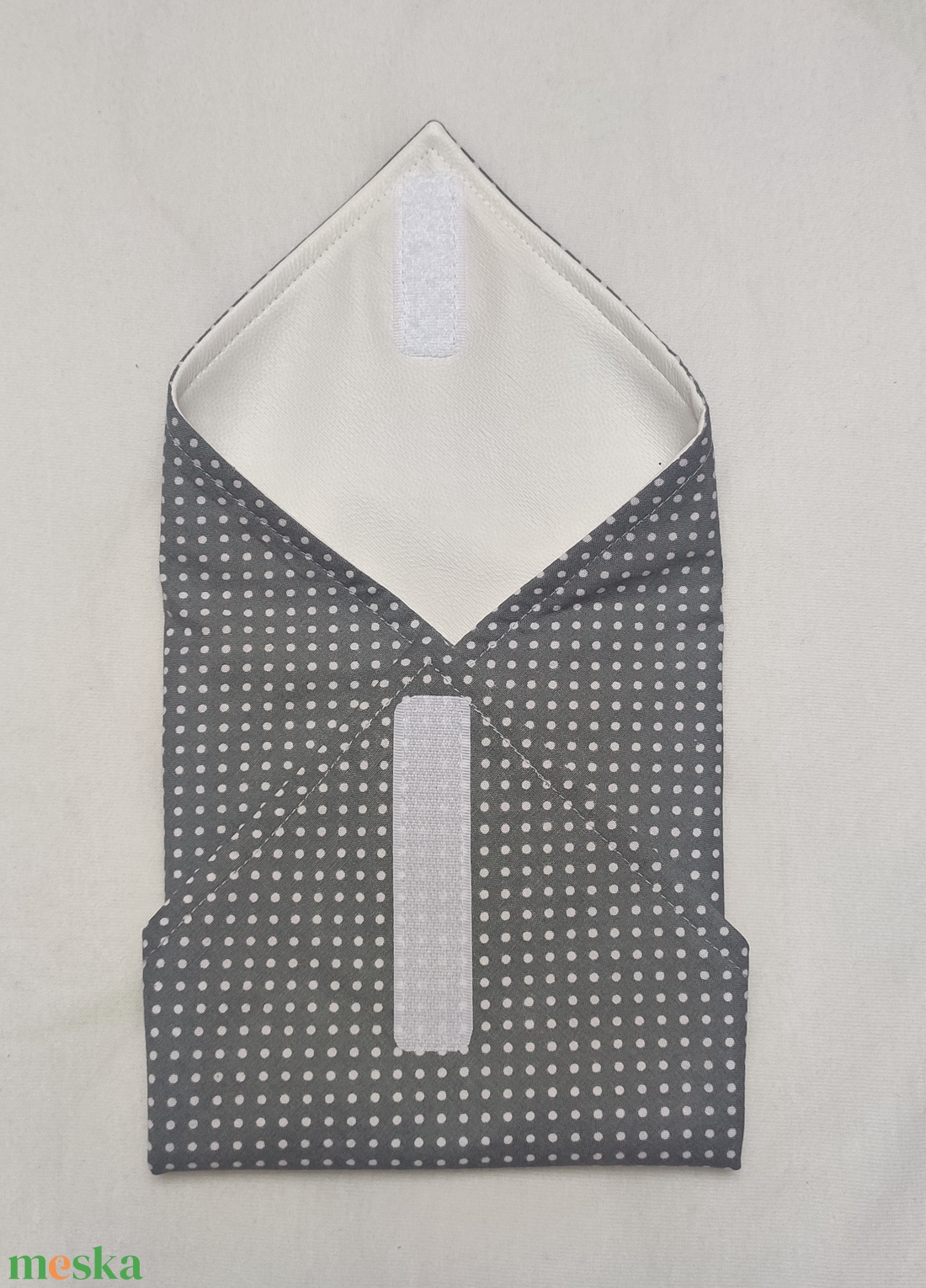 Textilszalvéta - szürke pöttyös  - táska & tok - uzsonna- & ebéd tartó - szendvics csomagoló - Meska.hu