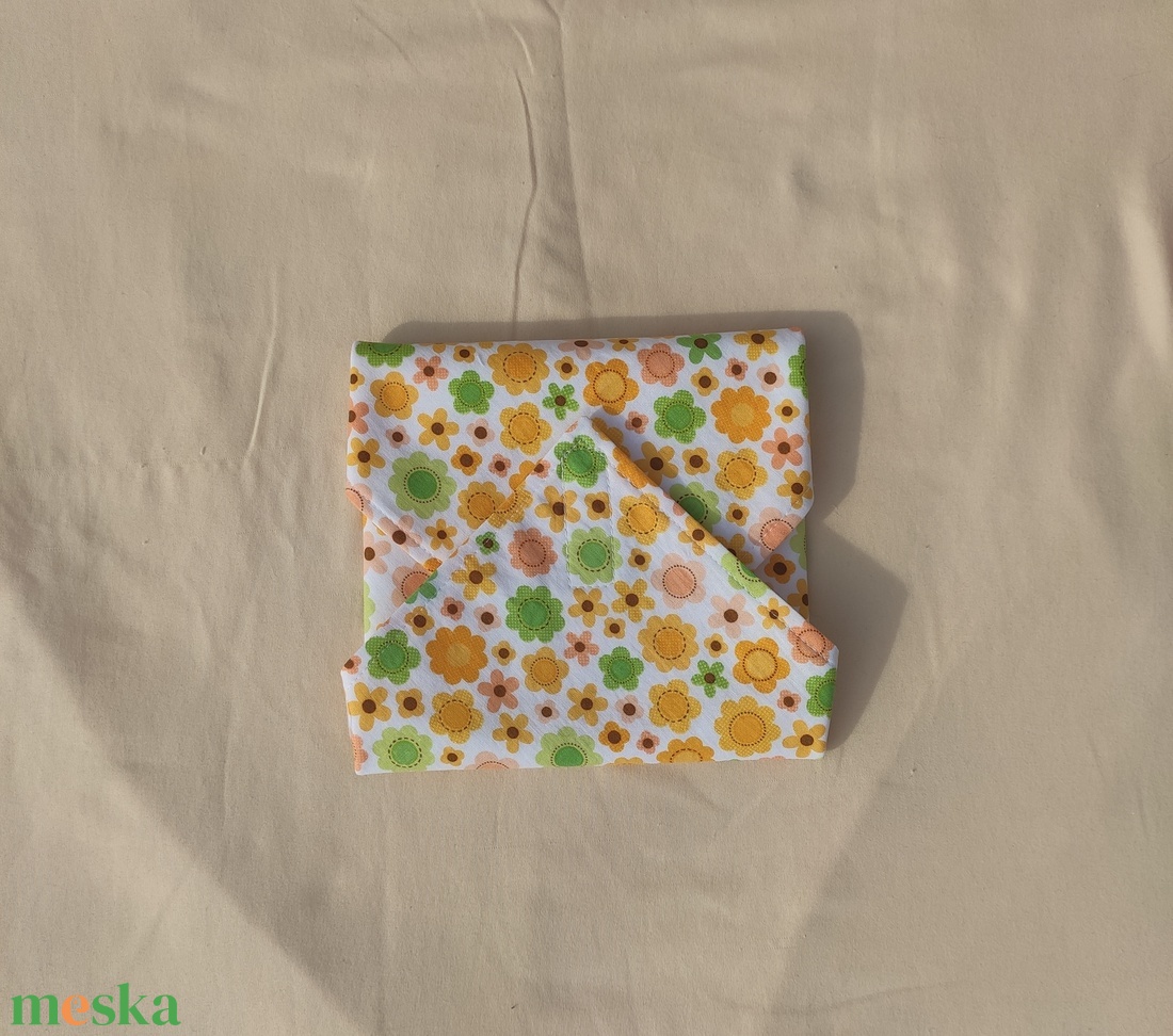 Újraszalvéta virágos  - táska & tok - uzsonna- & ebéd tartó - szendvics csomagoló - Meska.hu