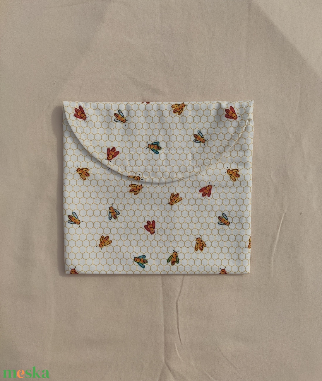 Szendvics / pékáru tasak méhecske mintával - táska & tok - uzsonna- & ebéd tartó - szendvics csomagoló - Meska.hu