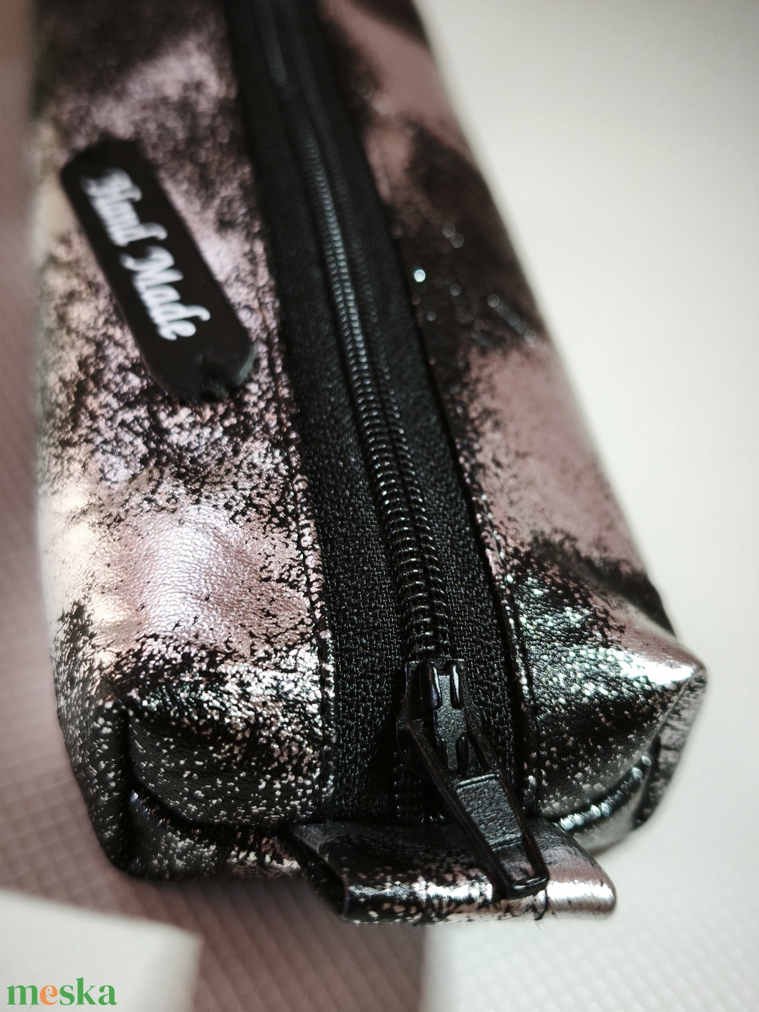 Tolltartó - otthon & életmód - papír, írószer - tolltartó & ceruzatekercs - Meska.hu