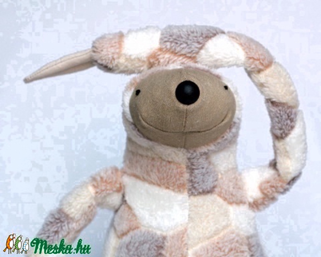 Kis foltos plüss Lajhár -  - Meska.hu