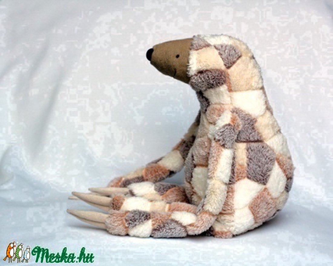 Kis foltos plüss Lajhár -  - Meska.hu